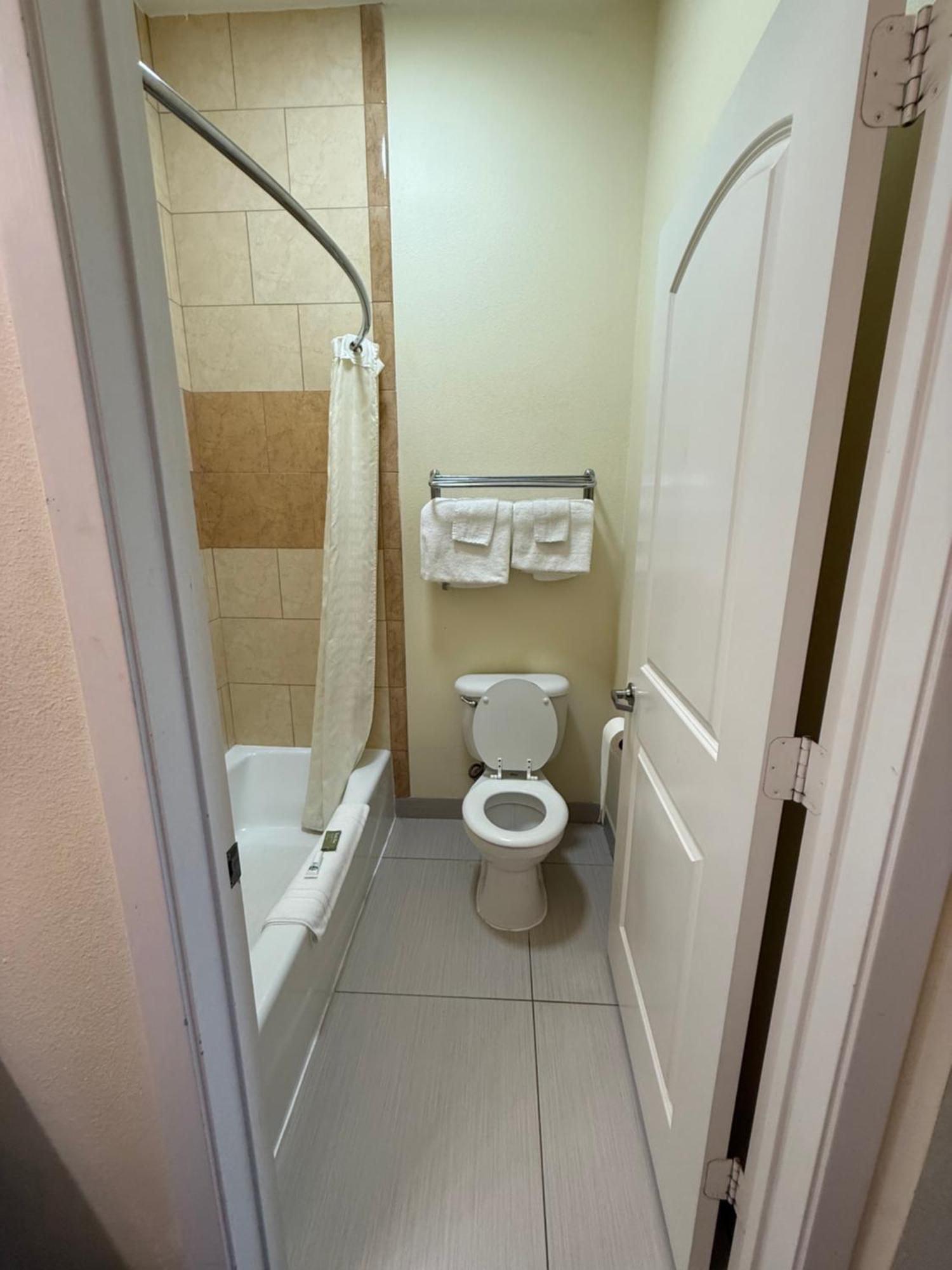 Pittsburg Executive Inn And Suites المظهر الخارجي الصورة